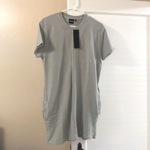 NWT- Ribbed TShirt dress with Pockets Small